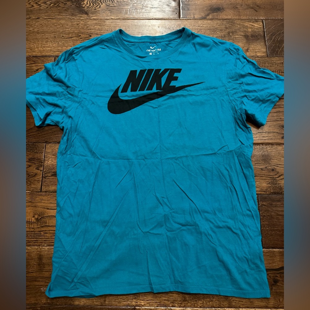 Nike T-shirt